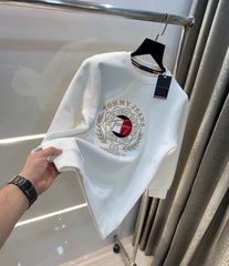 Tomm y Hilfiger White Embroidery Logo Premium Sweatshirt