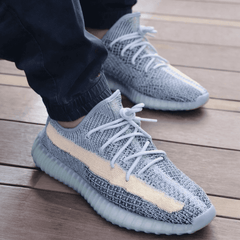 Adidas Yeezy Boost 350 v2 Ash blue Semi UA With Full Accessories For Mens