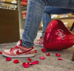 Nike SB Dunk Low STRANGELOVE (SEMI)