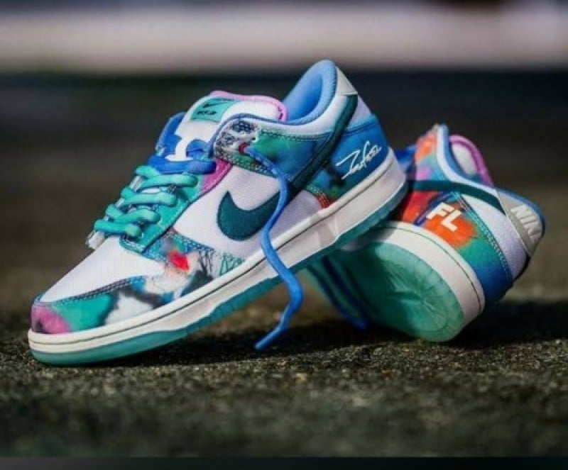 Nike SB Dunk Low FUTURA LABORATORIES
