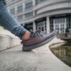 Adidas Yeezy Boost 350 V2 Beluga 2.0 Semi UA With Full Accessories