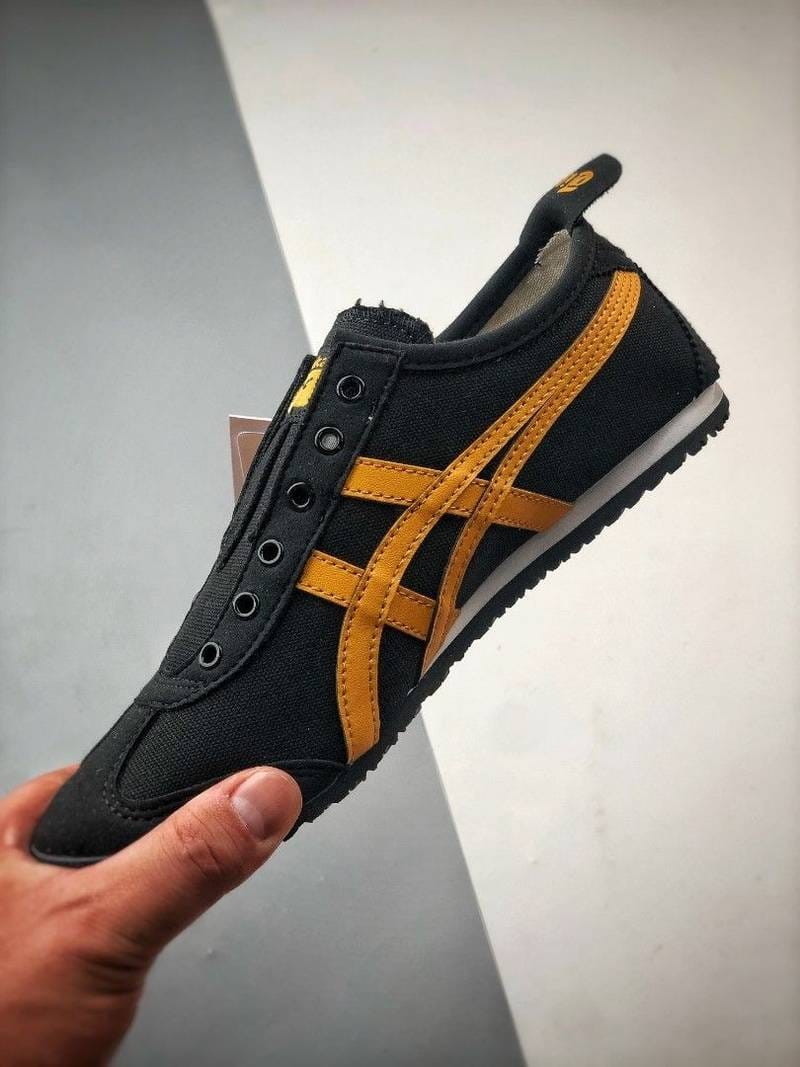 Onitsuka Tiger Mexico 66 Slip On Black Yellow Sneakers For Mens D-1768