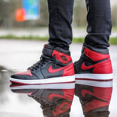 Jordan Retro 1 High Banned Bred toe Sneaker