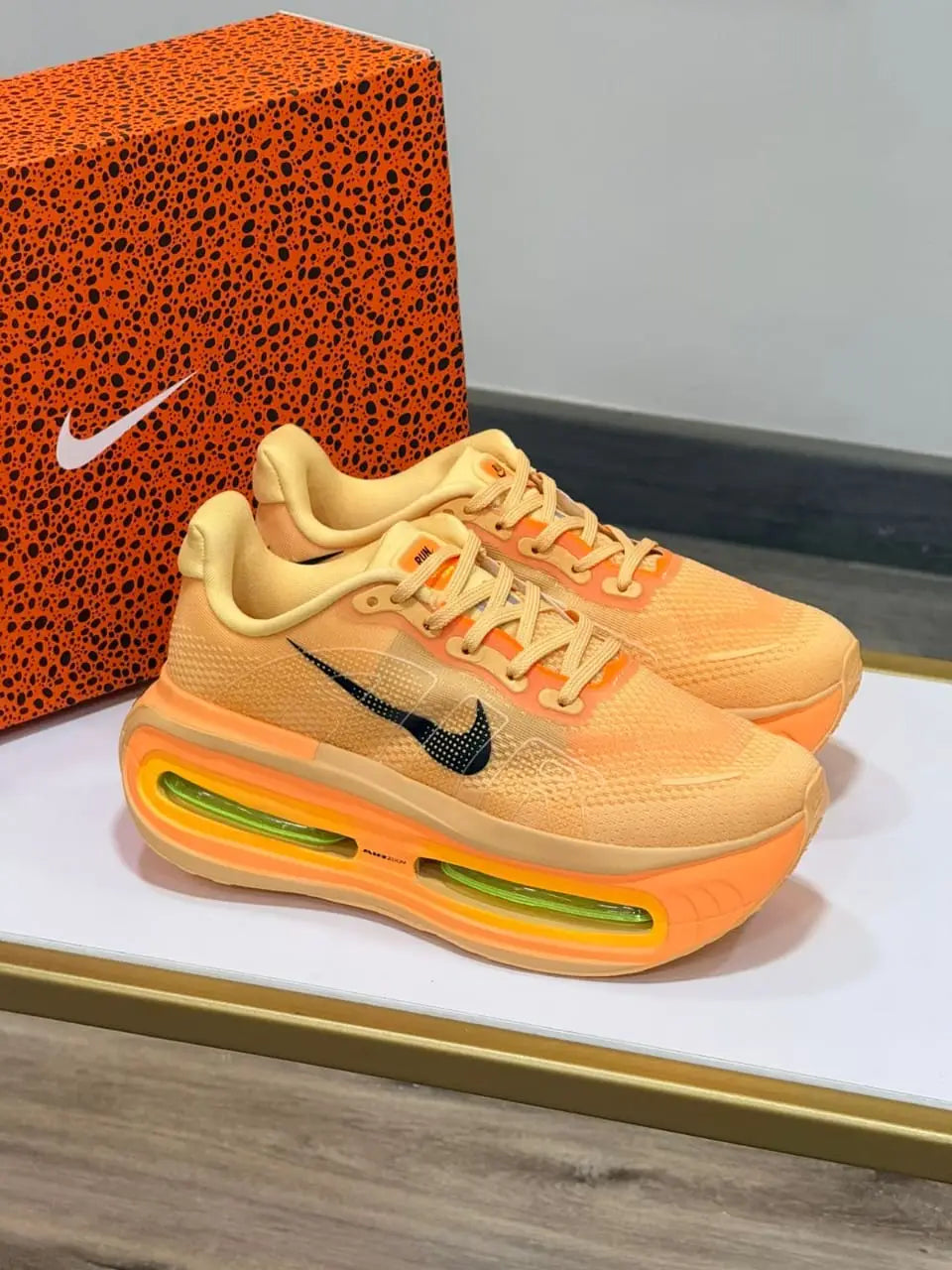 Nike Air Zoom Vomero Premium ORANGE BLACK (With OG Box)