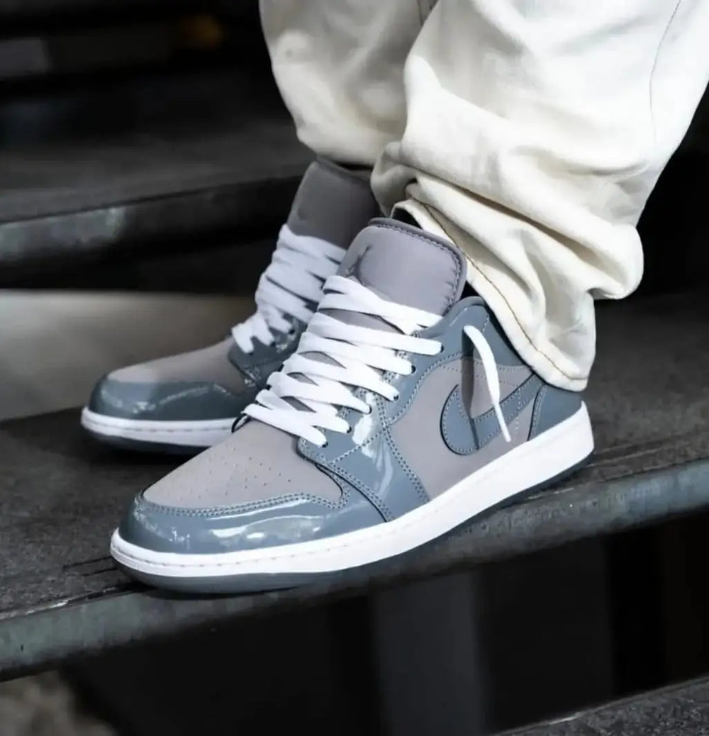 Nike Air Jordan 1 Low SE MEDIUM GREY COOL GREY WHITE