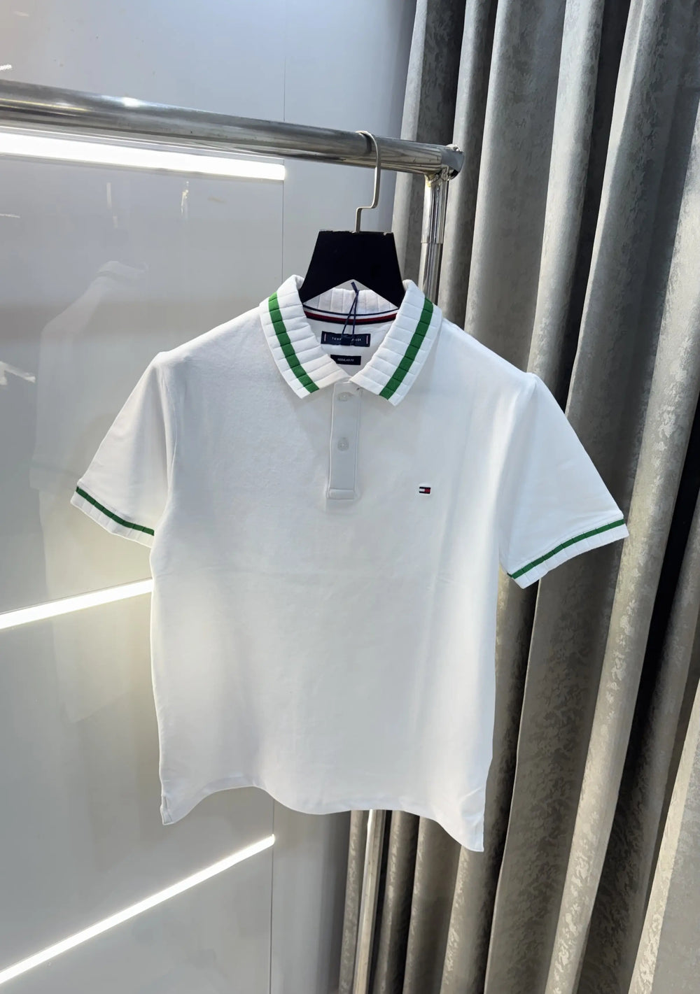 Tomm y Hilfige r White Logo Work Premium Polo T-Shirt