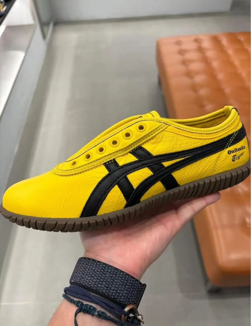 Onitsuka Tiger Tsunahiki Slip-On Sunflower Yellow Black 7A Premium D-2060