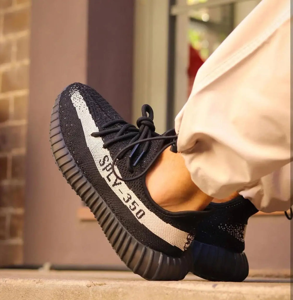 Adidas Yeezy 350 V2 Oreo for Girls Semi-UA 7A Quality Full Kit (D-2023)