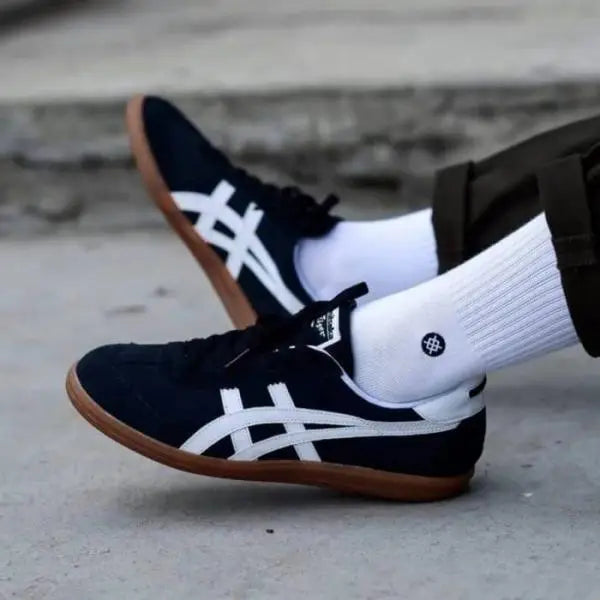 Onitsuk_a Tiger Tokuten Black white gum 7a premium quality sneakers D-1581