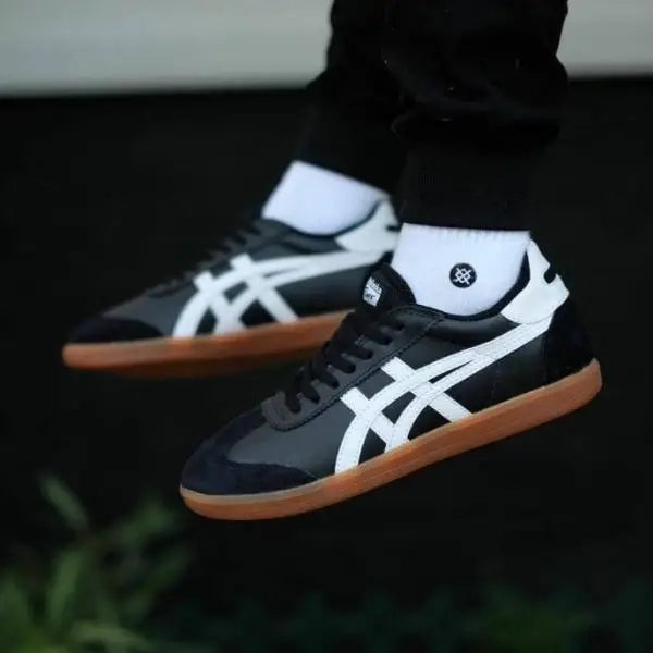 Onitsuk_a Tiger Tokuten Black white gum 7a premium quality sneakers D-1581