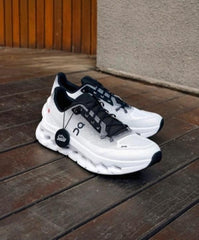 On Cloud Tilt 2 0 Black ivory