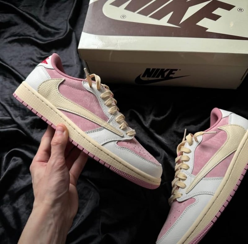 Nikee Travis Scott x Air Jordan 1 L