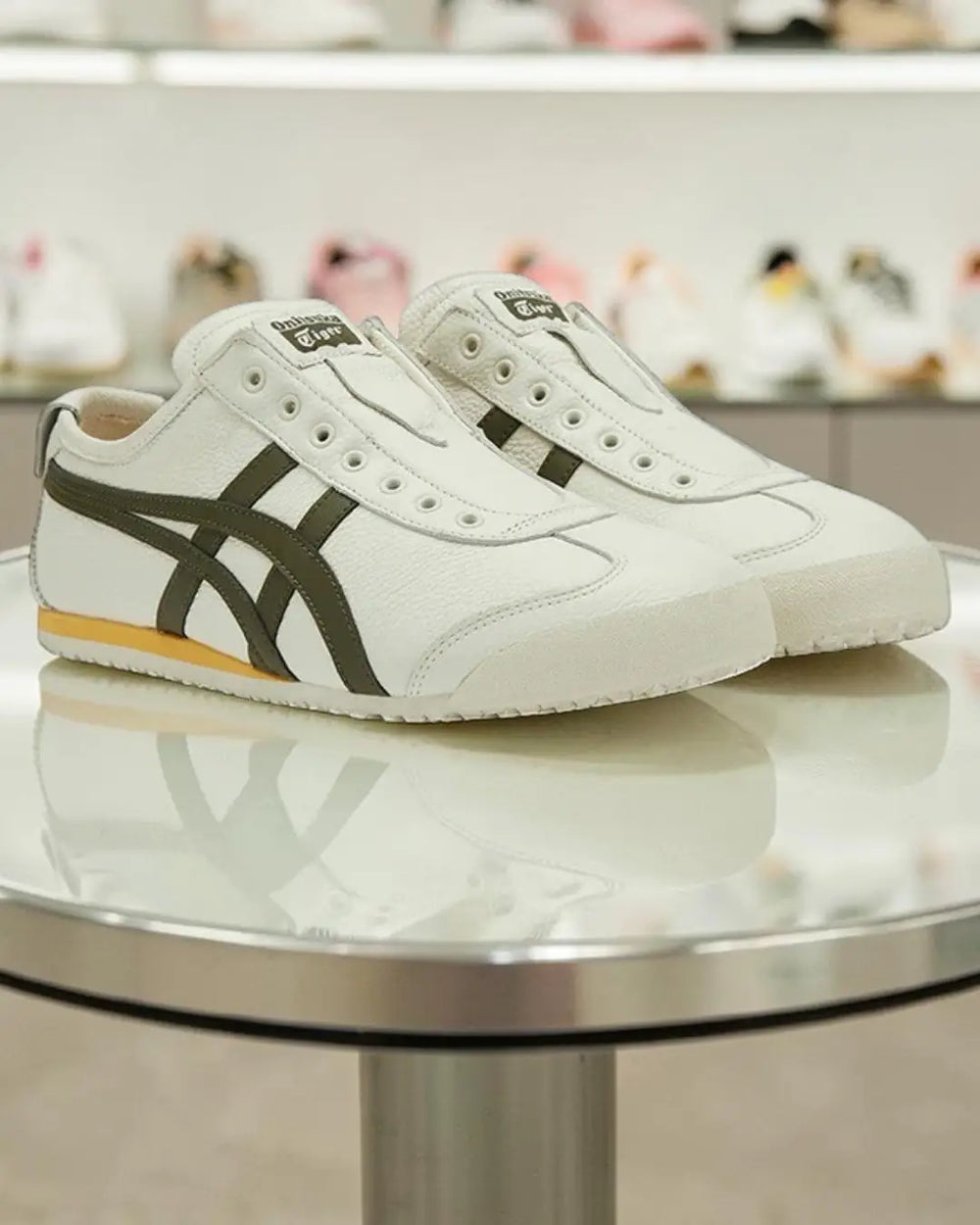 Onitsukaa Tigerr Mexico 66 Slip On Leather Cream Olive Yellow Sneakers Mens D-2103