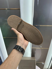 Clarks_Signature Tan Suede Leather Chelsea Boots