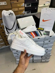Nik e Airforce 1 Short Leather Women White Bustbag Bill CarryBag 1 Bottle lace Fixxx Only
