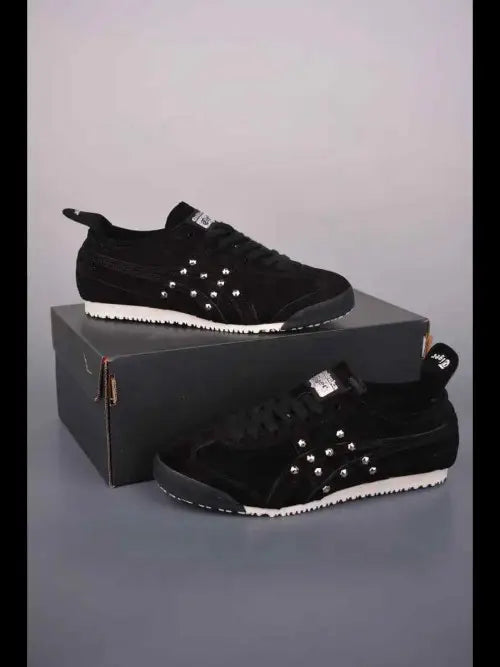 Onitsukaa tiger Mexico 66 SD Crystal black suede (390