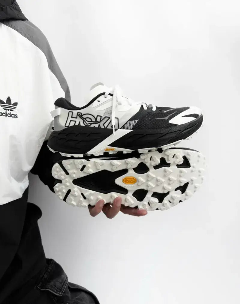 Hoka Speedgoat 7 Trail Trainers White Black