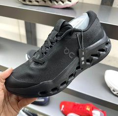 On CloudSurfer trail 2 Waterproof B