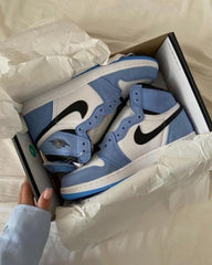 AIR JORDAN RETRO 1 HIGH UNIVERSITY BLUE SEMI UA WITH 3 EXTRA LACES