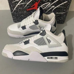 Nikee Air Jordan Retro 4 Military B