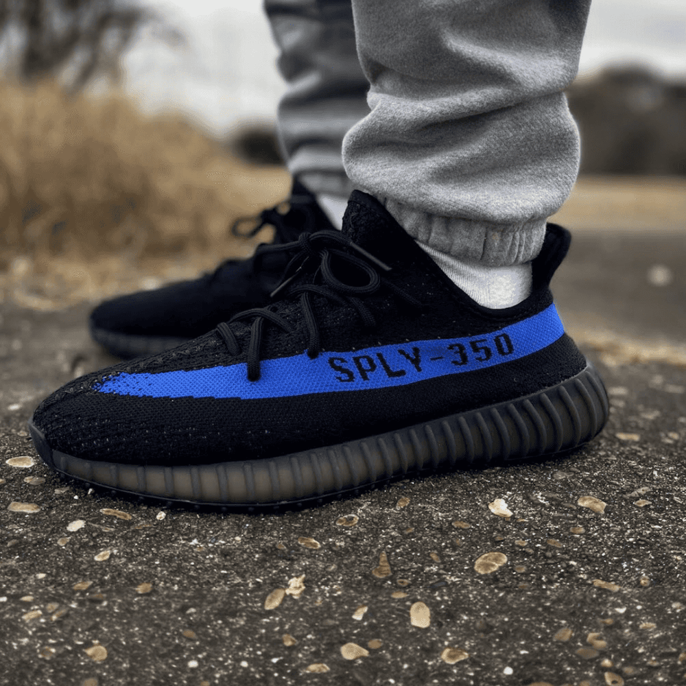 Adidas Yeezy Boost 350 V2 Dazzling Blue Semi UA With Full Accessories