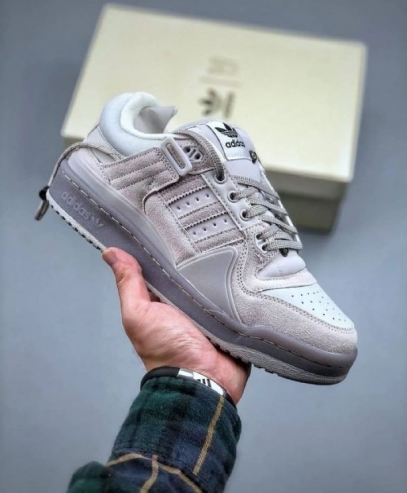 S bad bunny grey