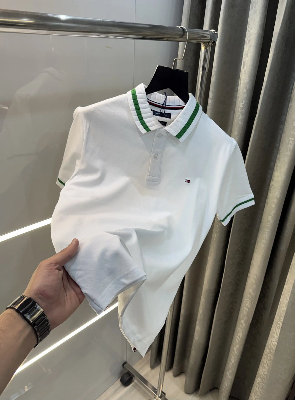 Tomm y  Hilfige r White Logo Work Premium Polo T-Shirt