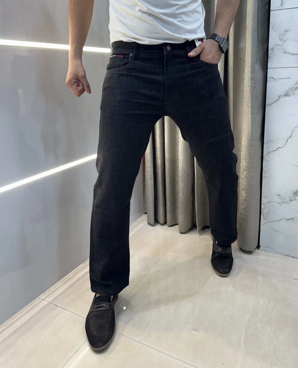 Tommy Hilfiger Carbon Black Classic Premium Denim