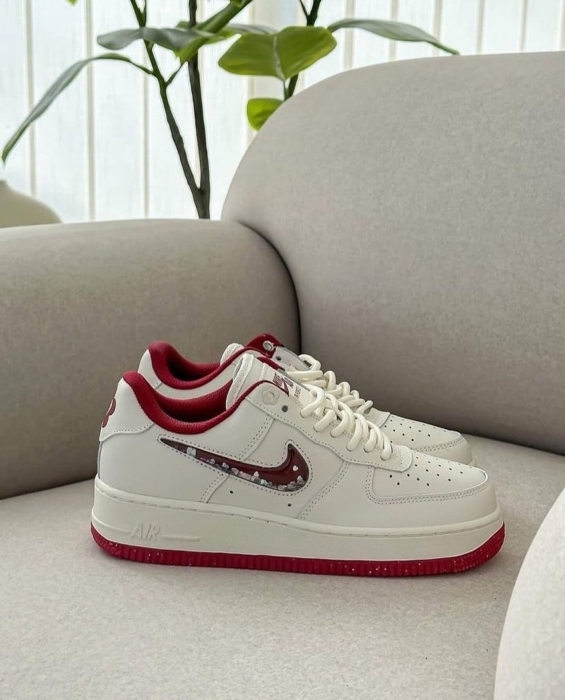 Nikee Airforce 1 Low Valentine s Da