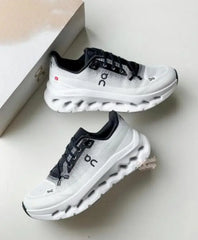 ON CLOUD Running TILT 2.0 BLACK IVORY HP