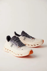 On Cloud Running tilt Iron Dew
