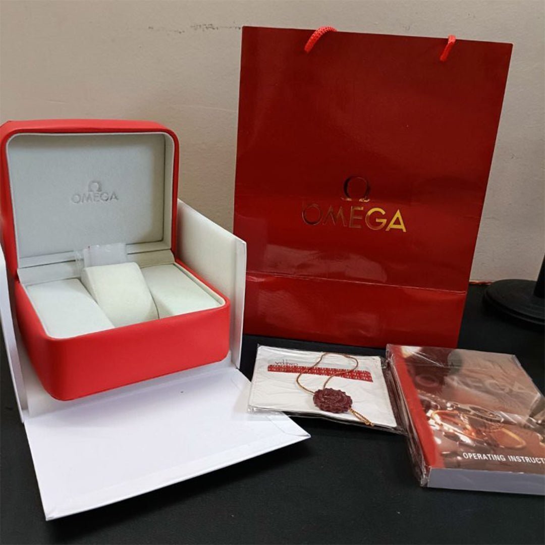 Omega Speedmaster Slim Silver White Metal Watch - Image 3