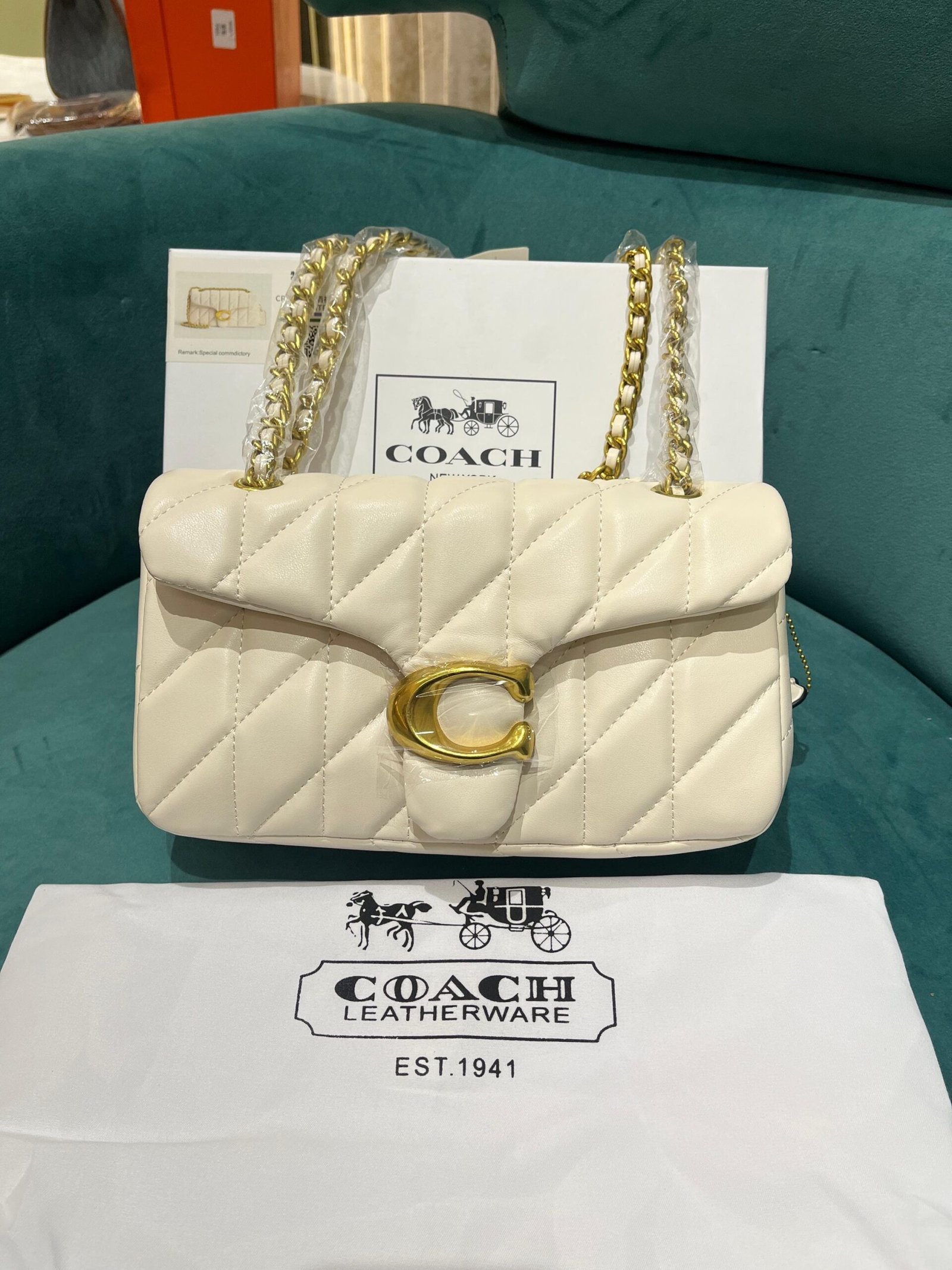 Coach Soft Chalk Tabby 26 Quilted Medium Leather Shoulder Bag - Image 4